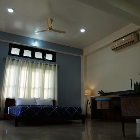امفال Joy'S Bnb المظهر الخارجي الصورة