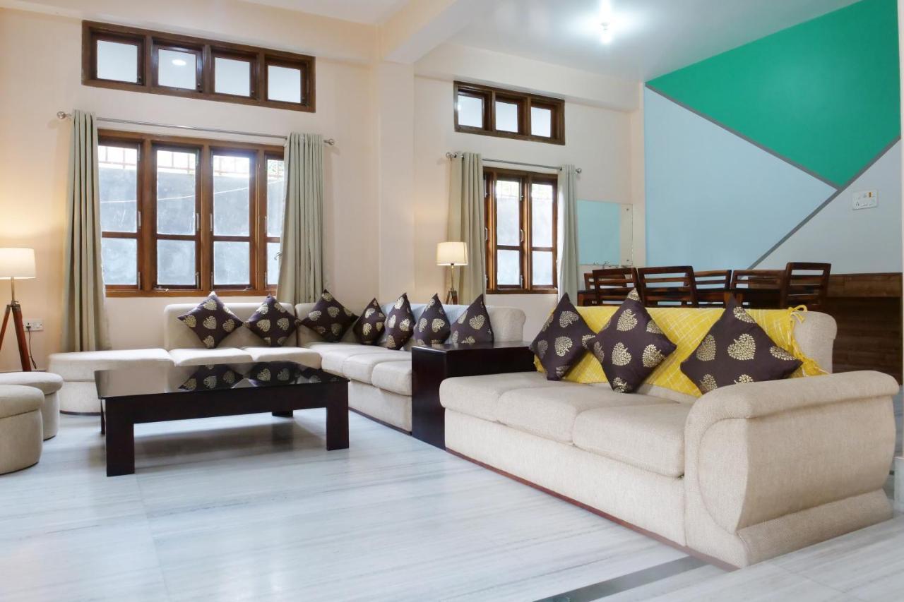 امفال Joy'S Bnb المظهر الخارجي الصورة
