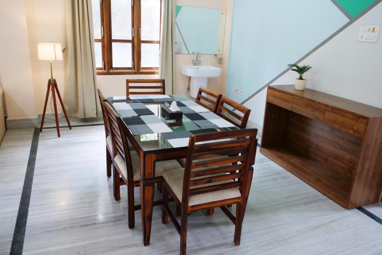 امفال Joy'S Bnb المظهر الخارجي الصورة